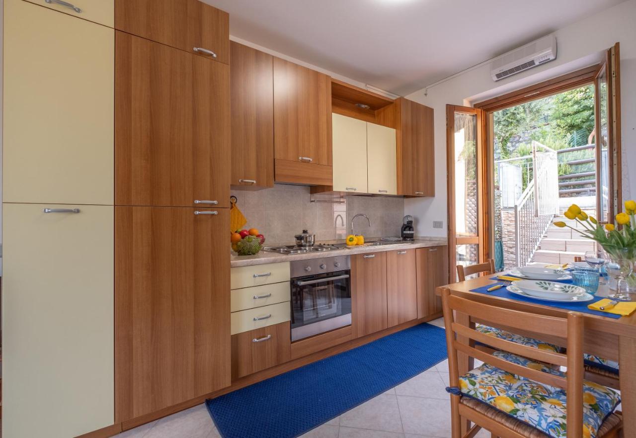 Happy Guest Apartments - Lake Panorama & Pool Riva di Solto Extérieur photo